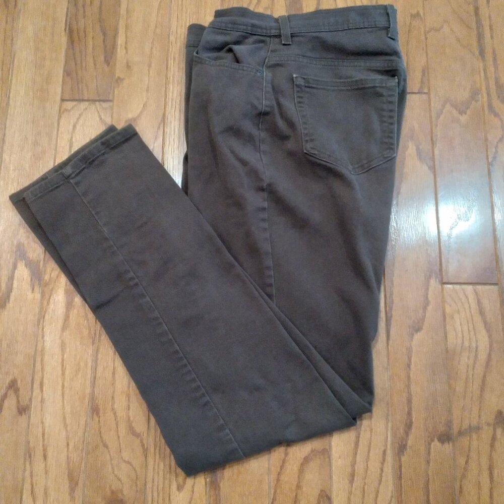 Gloria Vanderbilt Women's Straight Leg Jeans Size 8 Long Brown